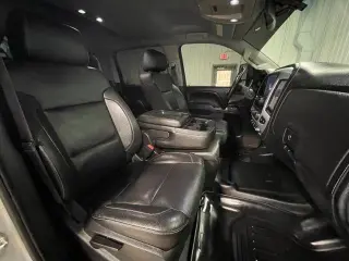 GMC Sierra 3500HD 2015 4x4 SLE 4dr Crew Cab LB SRW