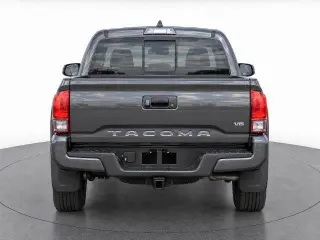Toyota Tacoma 2017 4x4 TRD Sport 4dr Double Cab 6.1 ft LB