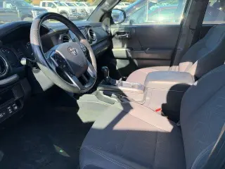 Toyota Tacoma 2017 4x4 TRD Sport 4dr Double Cab 6.1 ft LB