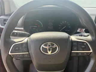 Toyota Sienna 2021 LE 8-Pasajeros 4dr Mini-Van