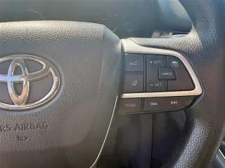Toyota Sienna 2021 LE 8-Pasajeros 4dr Mini-Van
