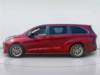 Toyota Sienna 2021 LE 8-Pasajeros 4dr Mini-Van
