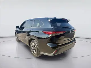 Toyota Highlander 2023 XLE 4dr SUV