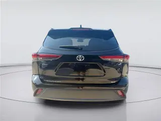 Toyota Highlander 2023 XLE 4dr SUV