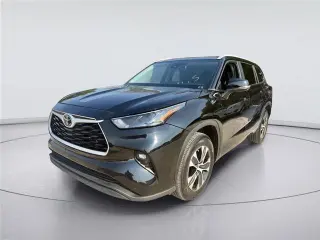 Toyota Highlander 2023 XLE 4dr SUV