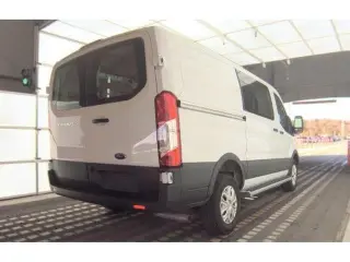 Ford Transit 2025 250 3dr SWB Techo Bajo Furgón de Carga