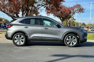 Ford Escape 2025 AWD Platinum 4dr SUV