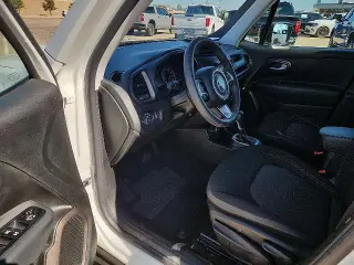 Jeep Renegade 2023 4x4 Latitude 4dr SUV