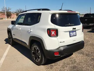 Jeep Renegade 2023 4x4 Latitude 4dr SUV