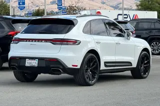 Porsche Macan 2022 AWD 4dr SUV
