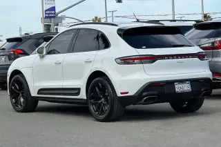 Porsche Macan 2022 AWD 4dr SUV