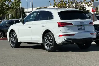 Audi Q5 2023 AWD quattro S line Premium 45 TFSI 4dr SUV