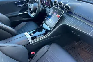 Mercedes-Benz Clase C 2023 C 300 Sedán 4 puertas