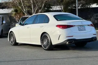 Mercedes-Benz Clase C 2023 C 300 Sedán 4 puertas