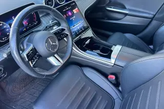 Mercedes-Benz Clase C 2023 C 300 Sedán 4 puertas
