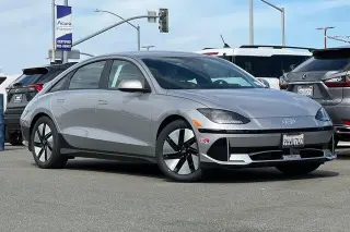Hyundai IONIQ 6 2023 SE Standard Range 4dr Sedán