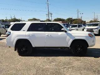 Toyota 4Runner 2023 4x4 SR5 4dr SUV