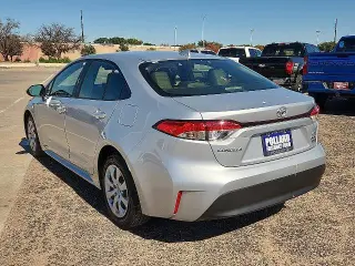 Toyota Corolla Híbrido 2026 LE 4dr Sedán
