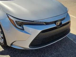 Toyota Corolla Híbrido 2026 LE 4dr Sedán