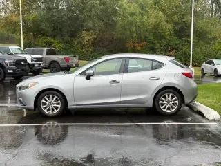 Mazda Mazda3 2014 i Touring 4dr Hatchback 6M