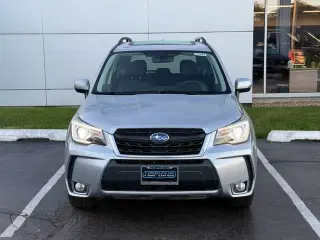 Subaru Forester 2017 AWD 2.0XT Touring 4dr Wagon