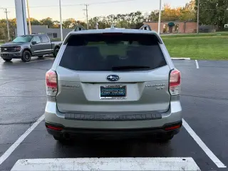 Subaru Forester 2017 AWD 2.0XT Touring 4dr Wagon