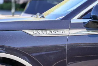 Lincoln Aviator 2022 Reserve 4dr SUV