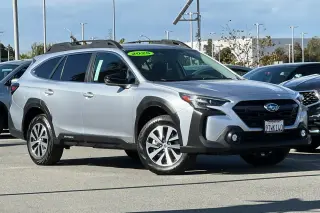 Subaru Outback 2025 AWD Premium sedan 4 puertas
