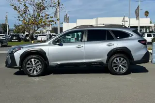 Subaru Outback 2025 AWD Premium sedan 4 puertas