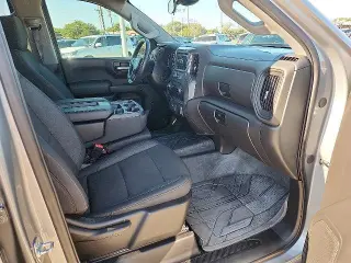 Chevrolet Silverado 1500 2025 4x4 Custom 4dr Crew Cab 5.8 ft. SB
