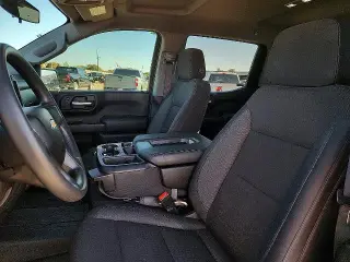 Chevrolet Silverado 1500 2025 4x4 Custom 4dr Crew Cab 5.8 ft. SB
