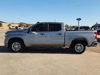 Chevrolet Silverado 1500 2025 4x4 Custom 4dr Crew Cab 5.8 ft. SB