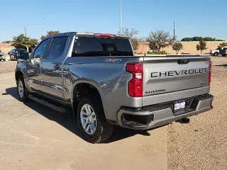 Chevrolet Silverado 1500 2025 4x4 Custom 4dr Crew Cab 5.8 ft. SB