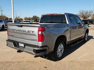 Chevrolet Silverado 1500 2025 4x4 Custom 4dr Crew Cab 5.8 ft. SB