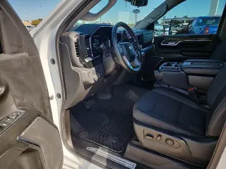 Chevrolet Silverado 1500 2023 4x2 LT 4dr Crew Cab 5.8 ft. SB