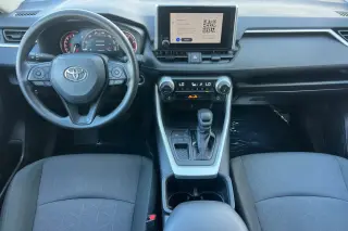 Toyota RAV4 2025 XLE 4dr SUV