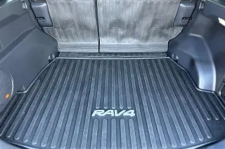 Toyota RAV4 Híbrido 2024 AWD XSE 4dr SUV