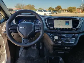 Chrysler Pacifica 2024 Touring 4dr Mini-Van