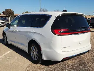 Chrysler Pacifica 2024 Touring 4dr Mini-Van