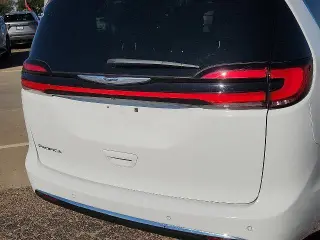 Chrysler Pacifica 2024 Touring 4dr Mini-Van