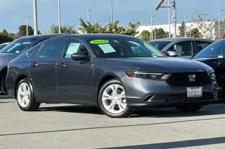 Honda Accord 2025 LX 4dr Sedán