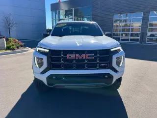 GMC Canyon 2024 4x4 AT4 4dr Crew Cab 5 ft. SB