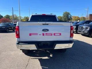 Ford F-150 2022 4x4 XLT 4dr SuperCrew 5.5 ft. SB