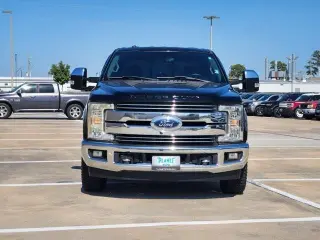 Ford F-250 Super Duty 2018 4x2 King Ranch 4dr Crew Cab 6.8 ft. SB Pickup
