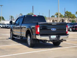 Ford F-250 Super Duty 2018 4x2 King Ranch 4dr Crew Cab 6.8 ft. SB Pickup