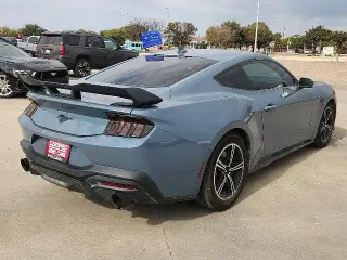 Ford Mustang 2024 EcoBoost Premium 2d Fastback