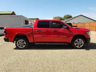 Ram 1500 2021 4x4 Big Horn 4dr Crew Cab 5.6 ft. SB Pickup