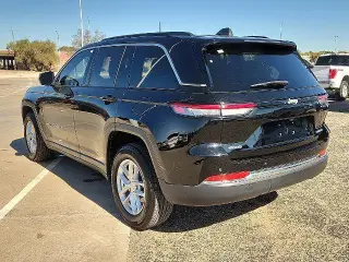 Jeep Grand Cherokee 2025 4x4 Laredo 4dr SUV
