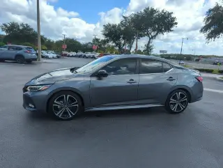 Nissan Sentra 2022 SR 4dr Sedán