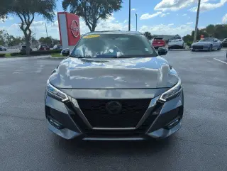 Nissan Sentra 2022 SR 4dr Sedán
